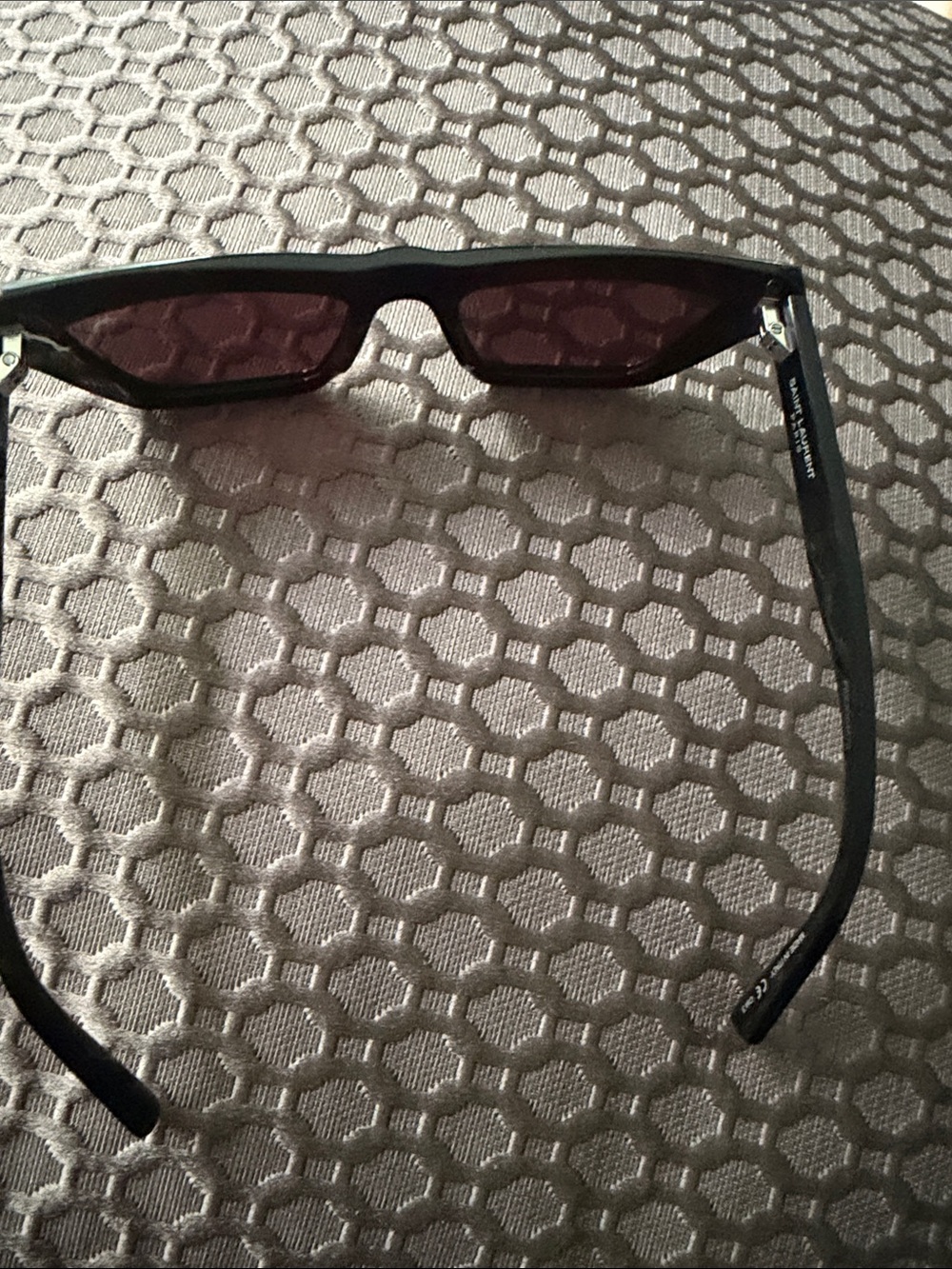 Saint Laurent Black Wide Cat-Eye Sunglasses - Picture 4 of 7